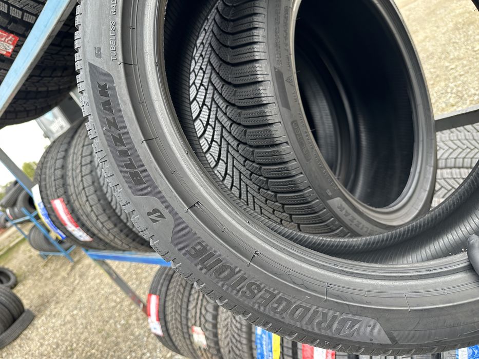 Шини б/у 225/45 R19 Bridgestone 4шт