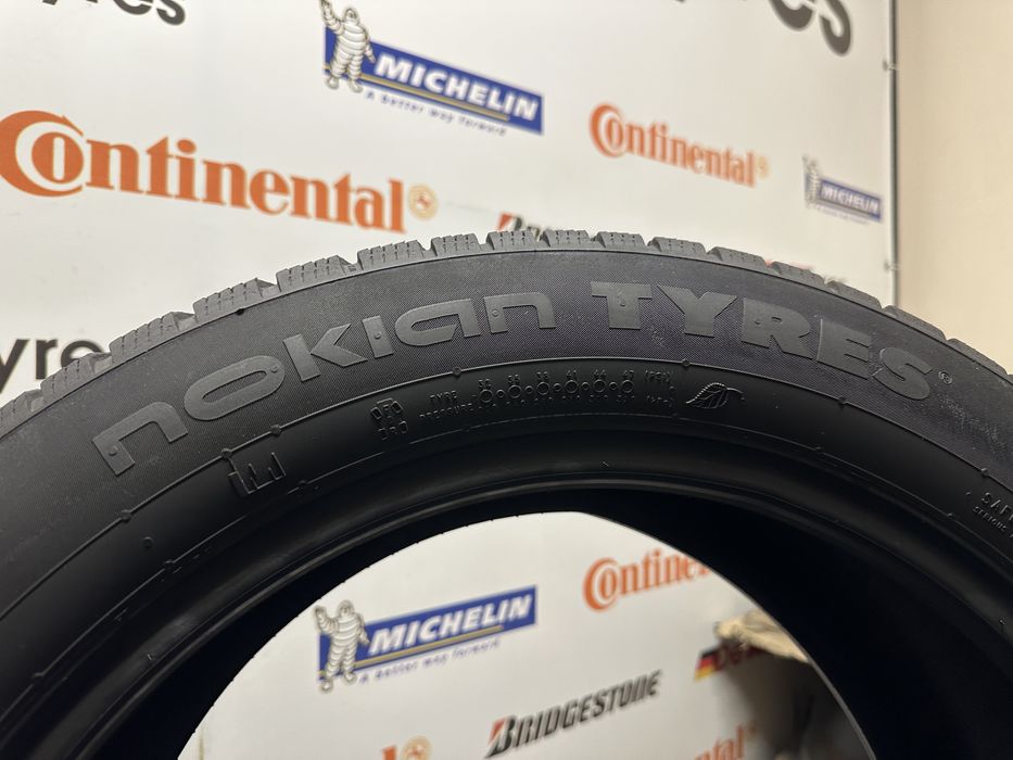 215/55/17 Nokian