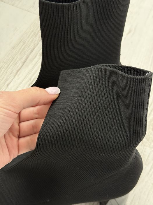 Черевики на каблуку Zara