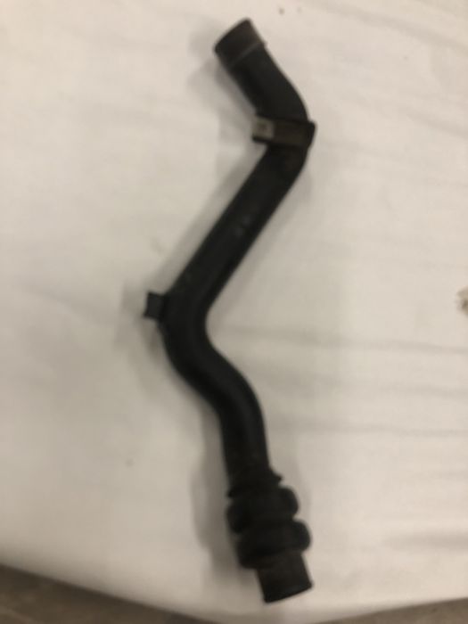 Патрубок іетеркулера Форд Ескейп 2.0