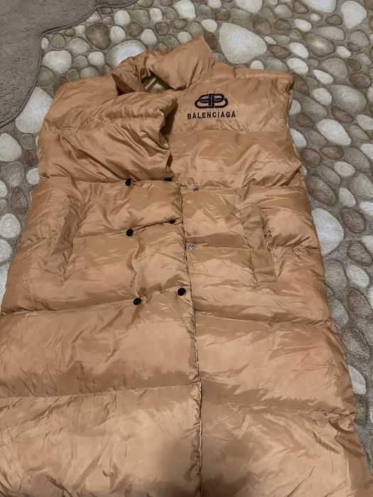 Жилет пуховик, бренд