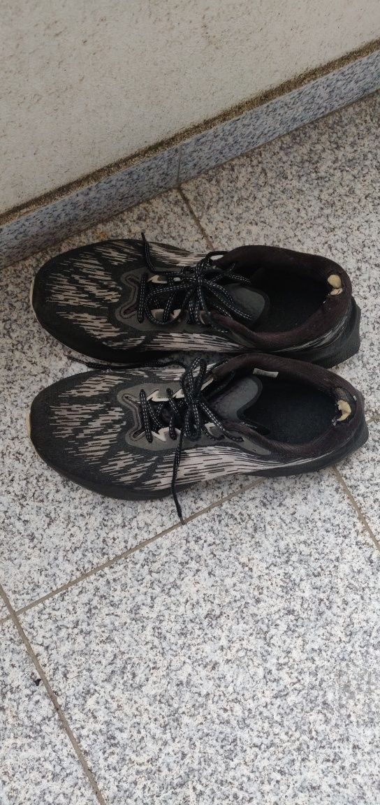 ASICS NovaBlast 3