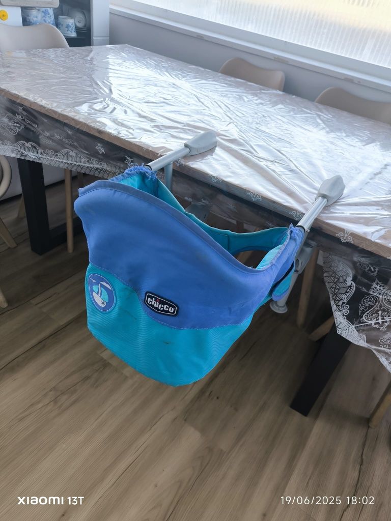 Cadeira de refeição infantil
