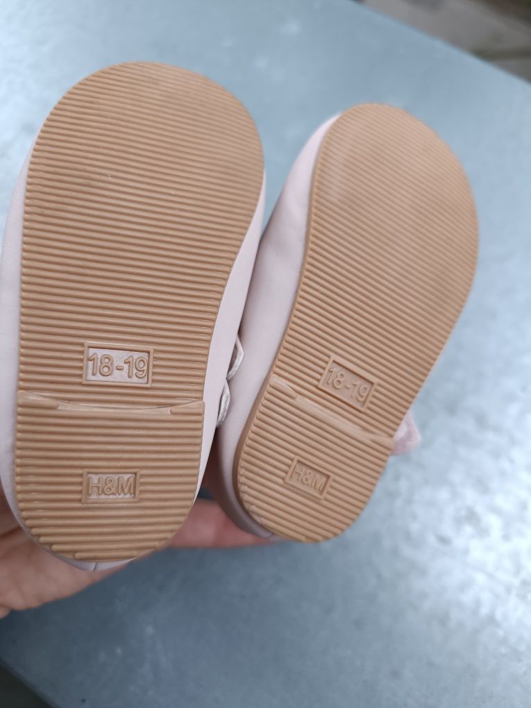 H&M balerinki r. 18-19 niemowlęce
