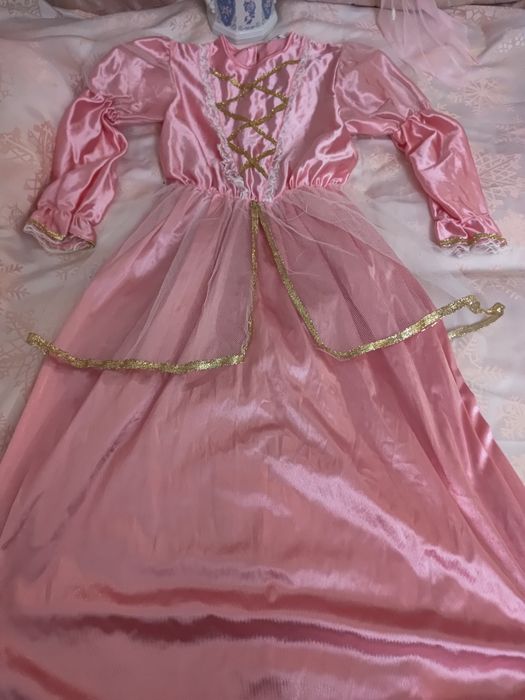 Strój przebranie królewna wróżka królowa 3 części rozmiar 152