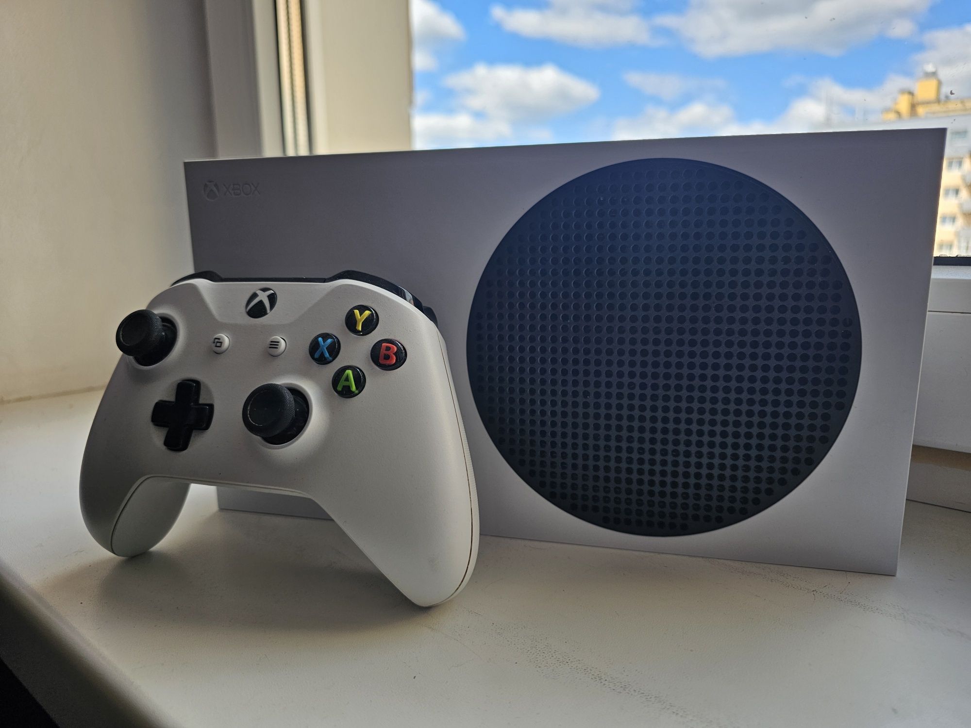 Xbox series s (2022 рік)+геймпад xbox one