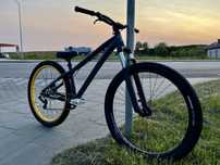 Dartmoor Streetfighter 2022 (dirt/street/freeride)