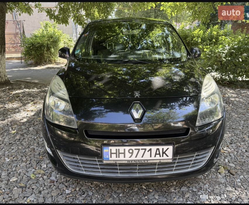 Продам Рено Меган Сценік