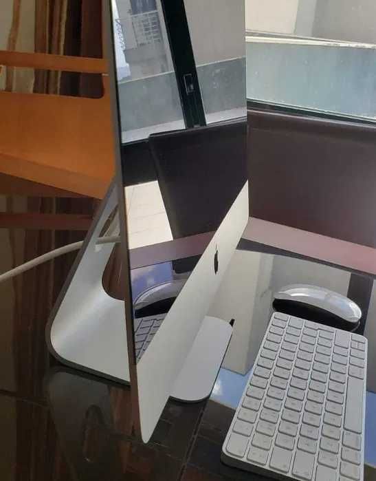 Vendo iMac Apple 21.5" Monterey i5 1.6GHz 2015 - 8GB