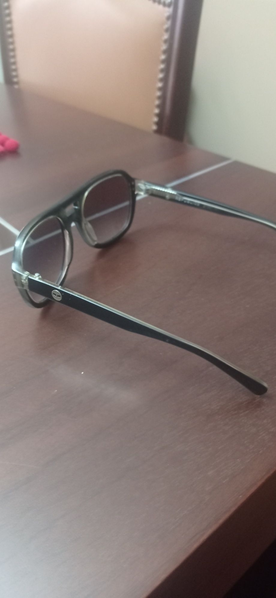 Oculos de sol Vestal Republics