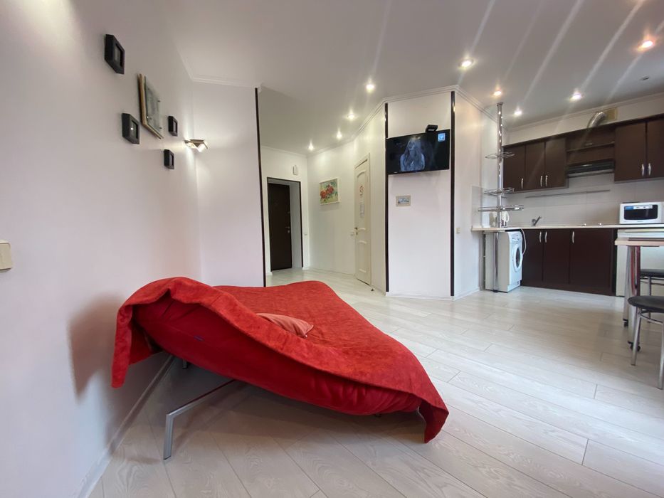 Світло завжди ! Басейна 10, центр