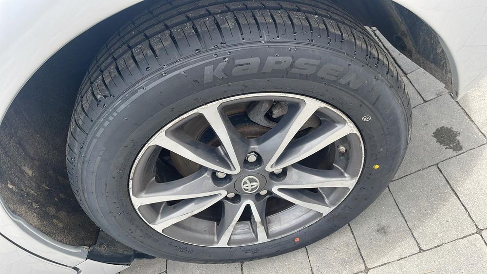 Тойота версо 2014рік