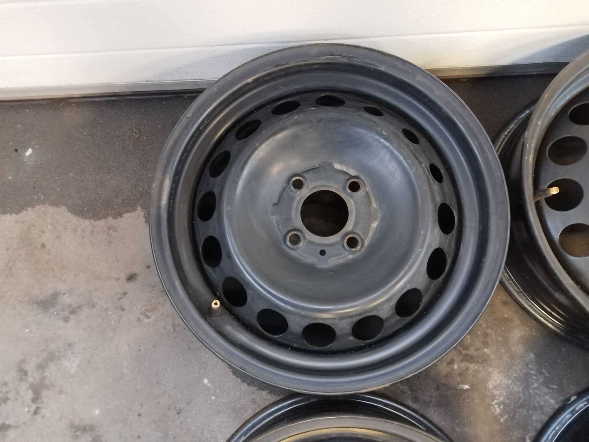 Felgi stalowe 15'' 4x100 Renault