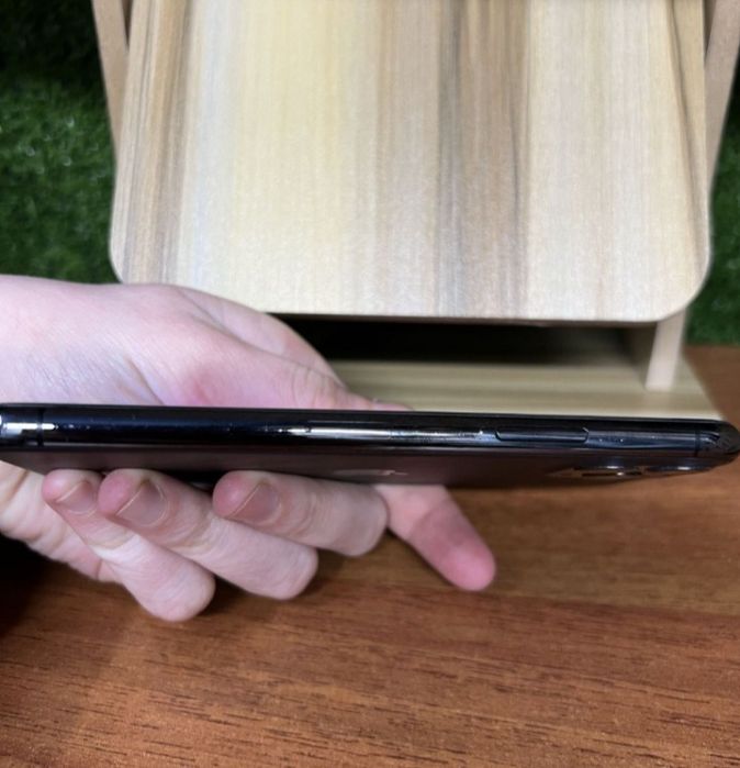 Продам Iphone 11 про стан ідеал
