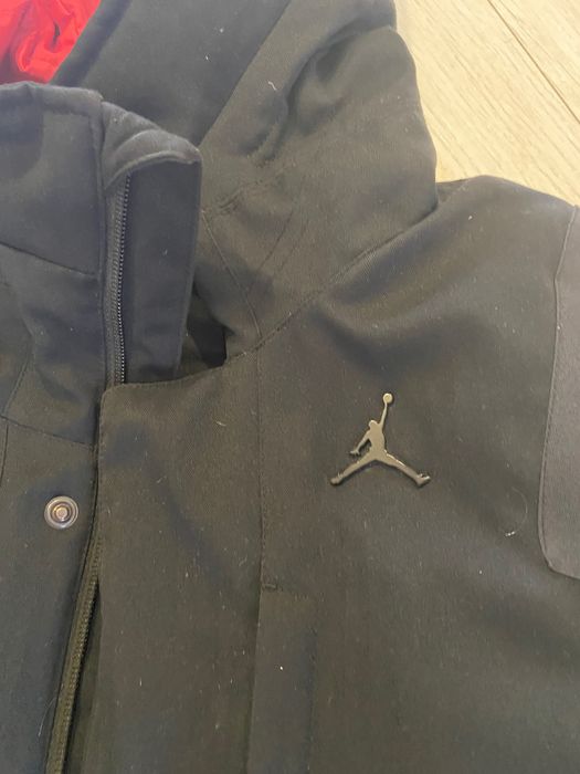 Продам пуховик Jordan в хорошем состоянии