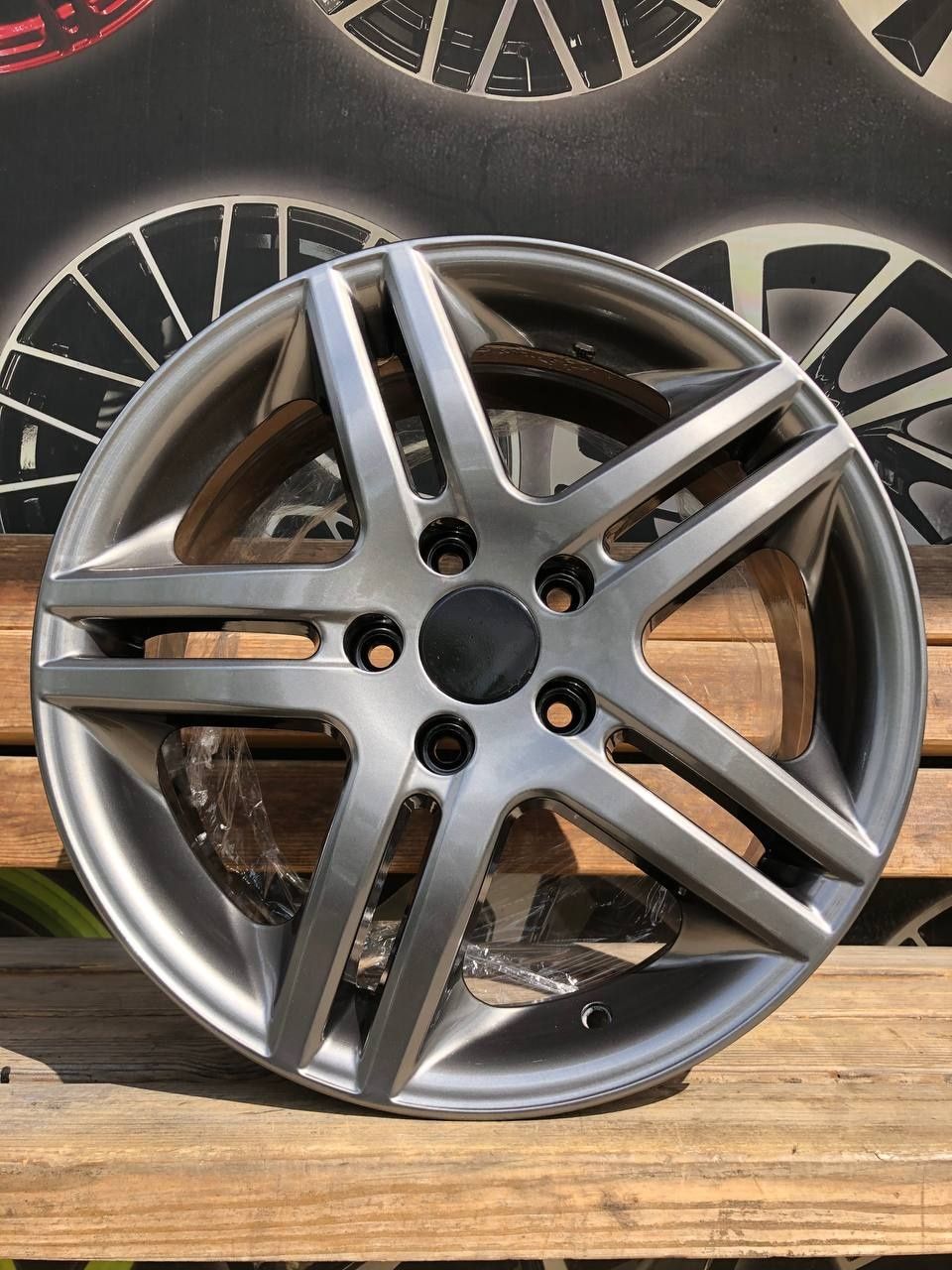 777 Оригинальные диски R17 5/114.3 Honda Civic CR-V Accord Toyota
