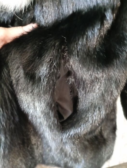 Дл 78см, в груди 108см. Норковая шуба с рысью. Полушубок