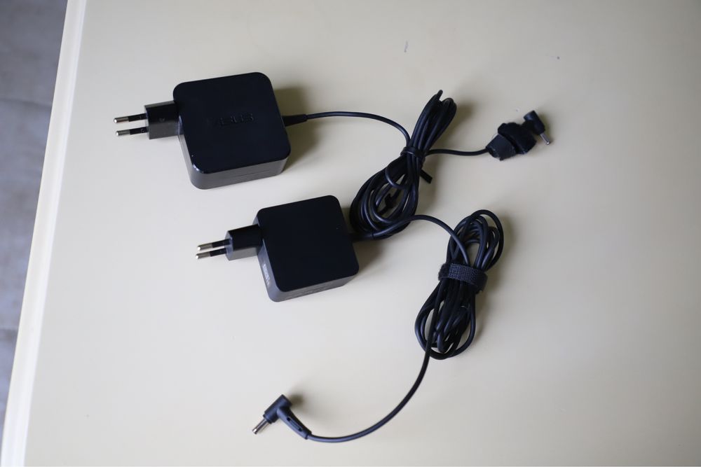 Блок живлення Asus 19V