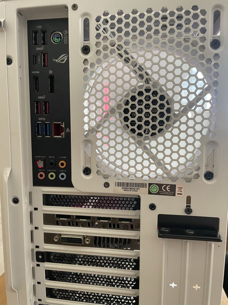 PC Gaming i7 9700k / 32GB Ram / GTX 1080 / 2 TB SSD