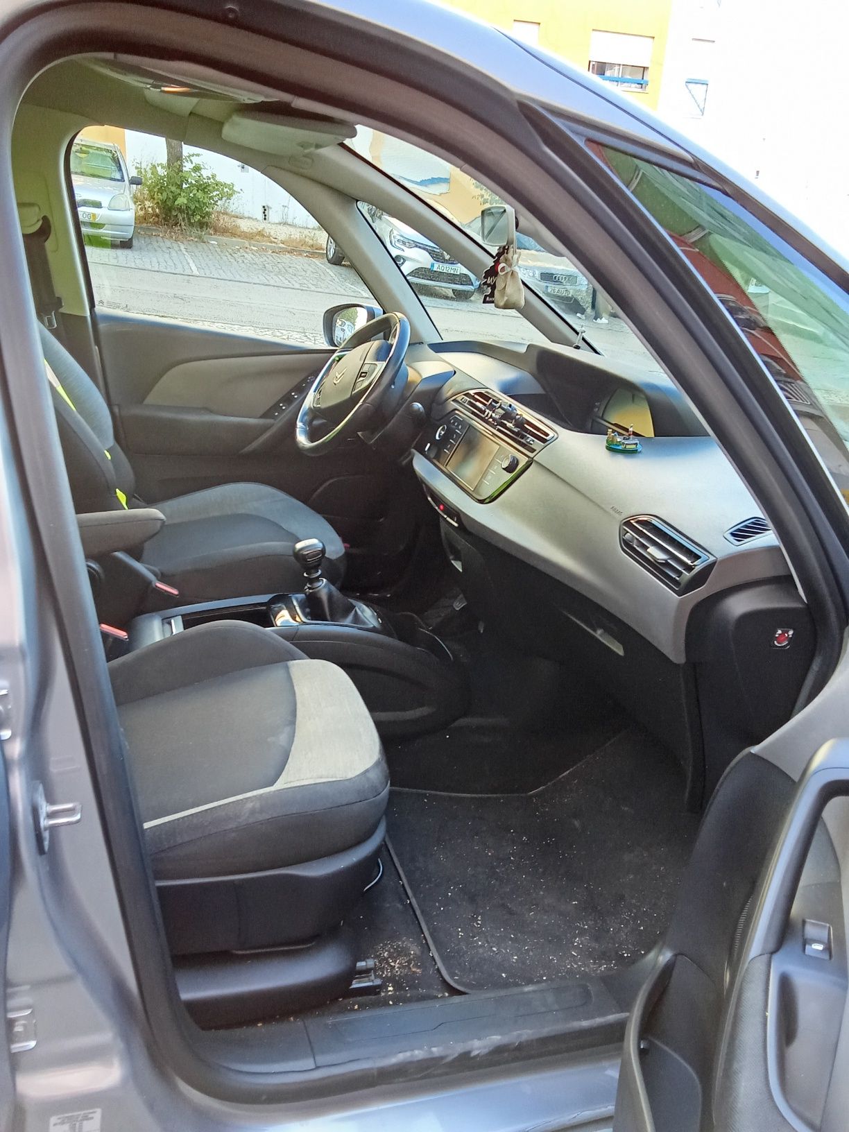 Citroen C4 Spacetourer 7 lugares 13.000