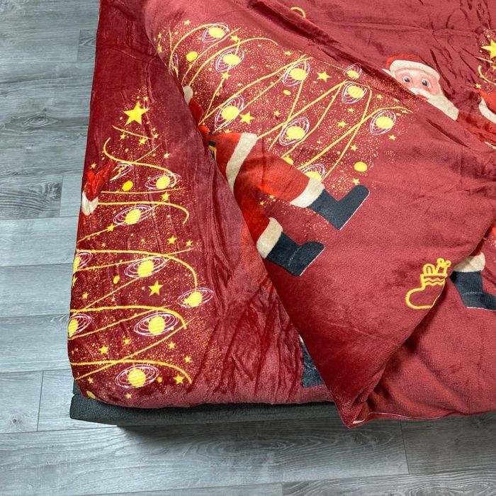 Велюрова постільна білизна на резинці з новорічними малюнками