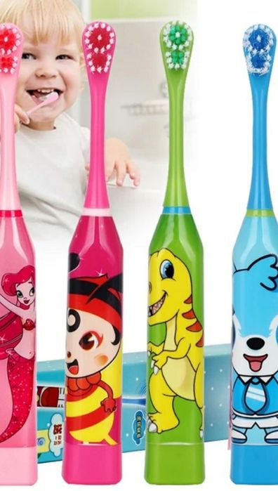 Детская электрическая зубная щетка к Новому году. Батарейка в комплект