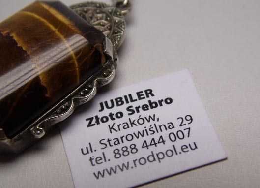Przedwojenna srebrna zawieszka kwarc tygrysie oko.