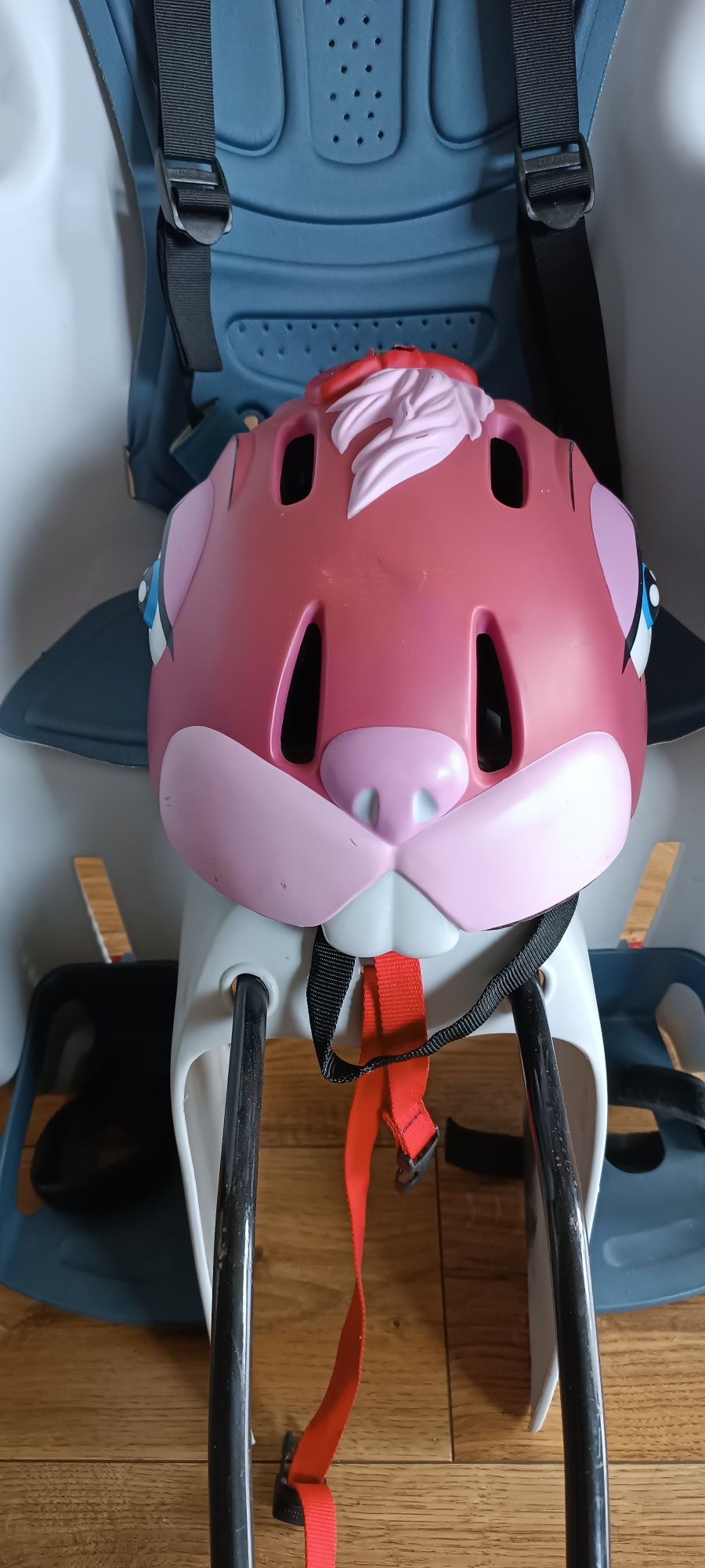 Krzesełko na rower + kask