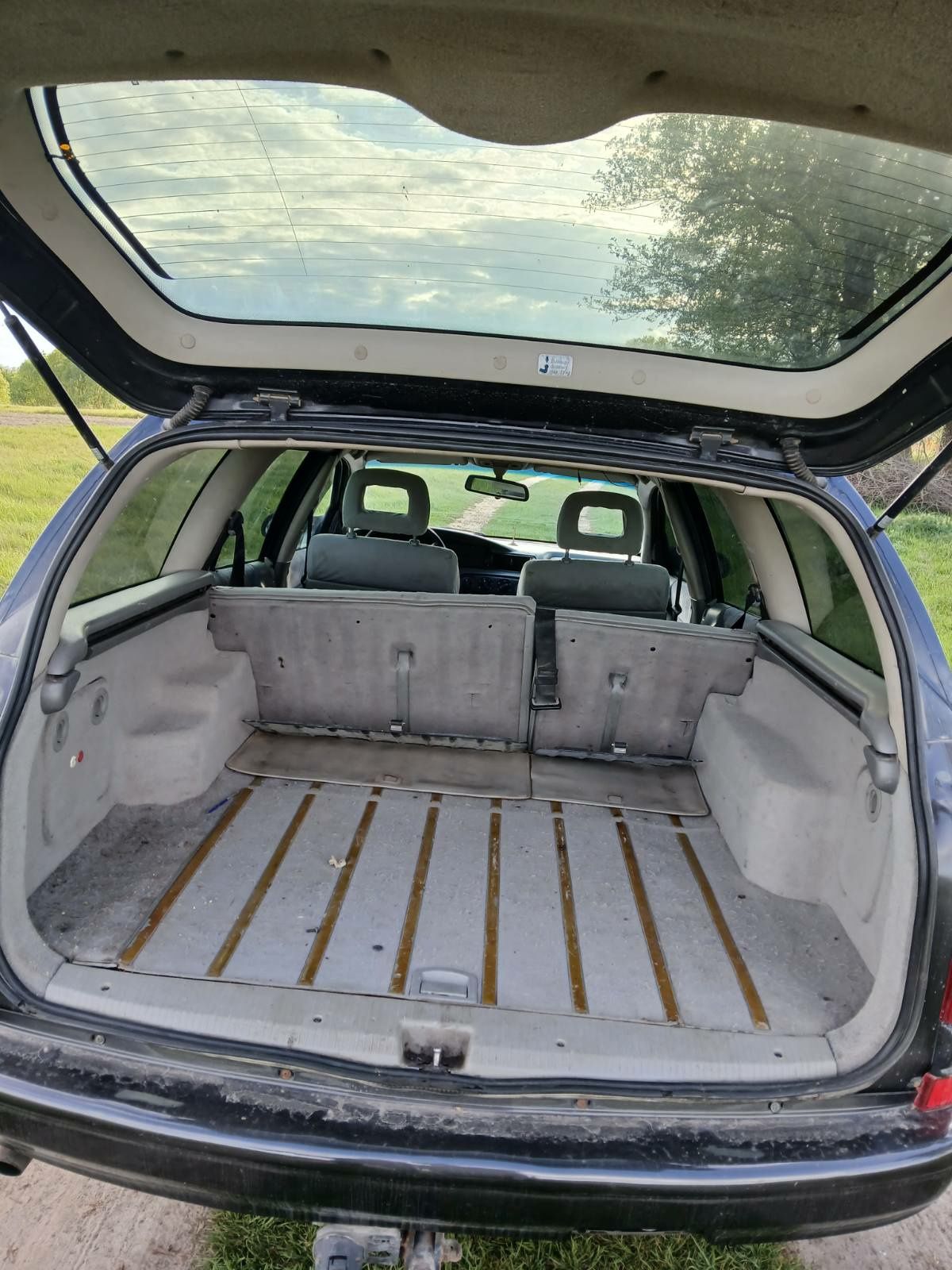 Opel Omega B 1995 газ бензин.