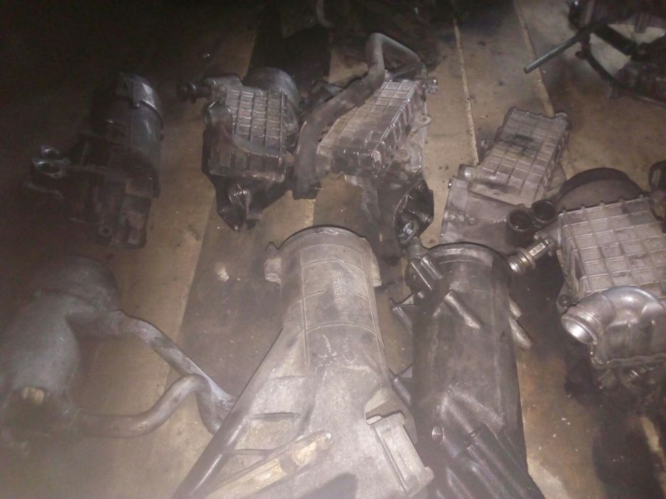 Теплообмінник корпус масляного фільтра мерс ом 601 602 603 604 605 606