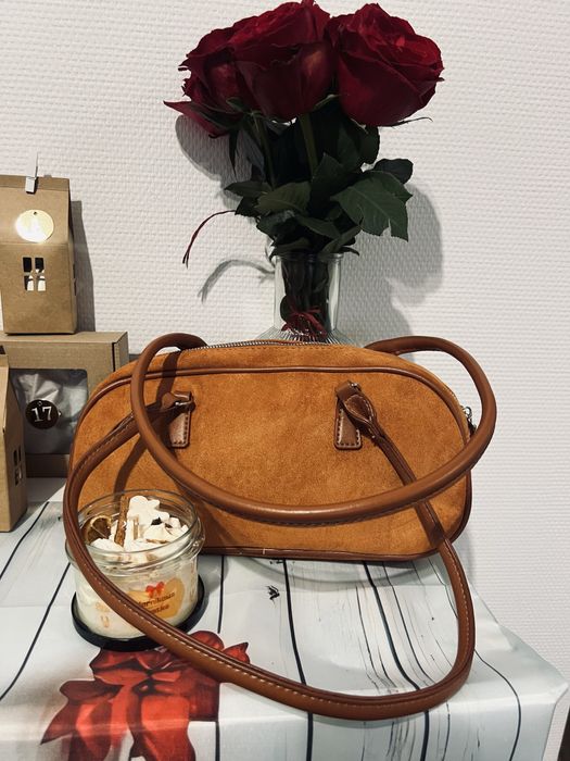 Karmelowa torebka damska zamszowa kuferek elegancka na ramie do ręki