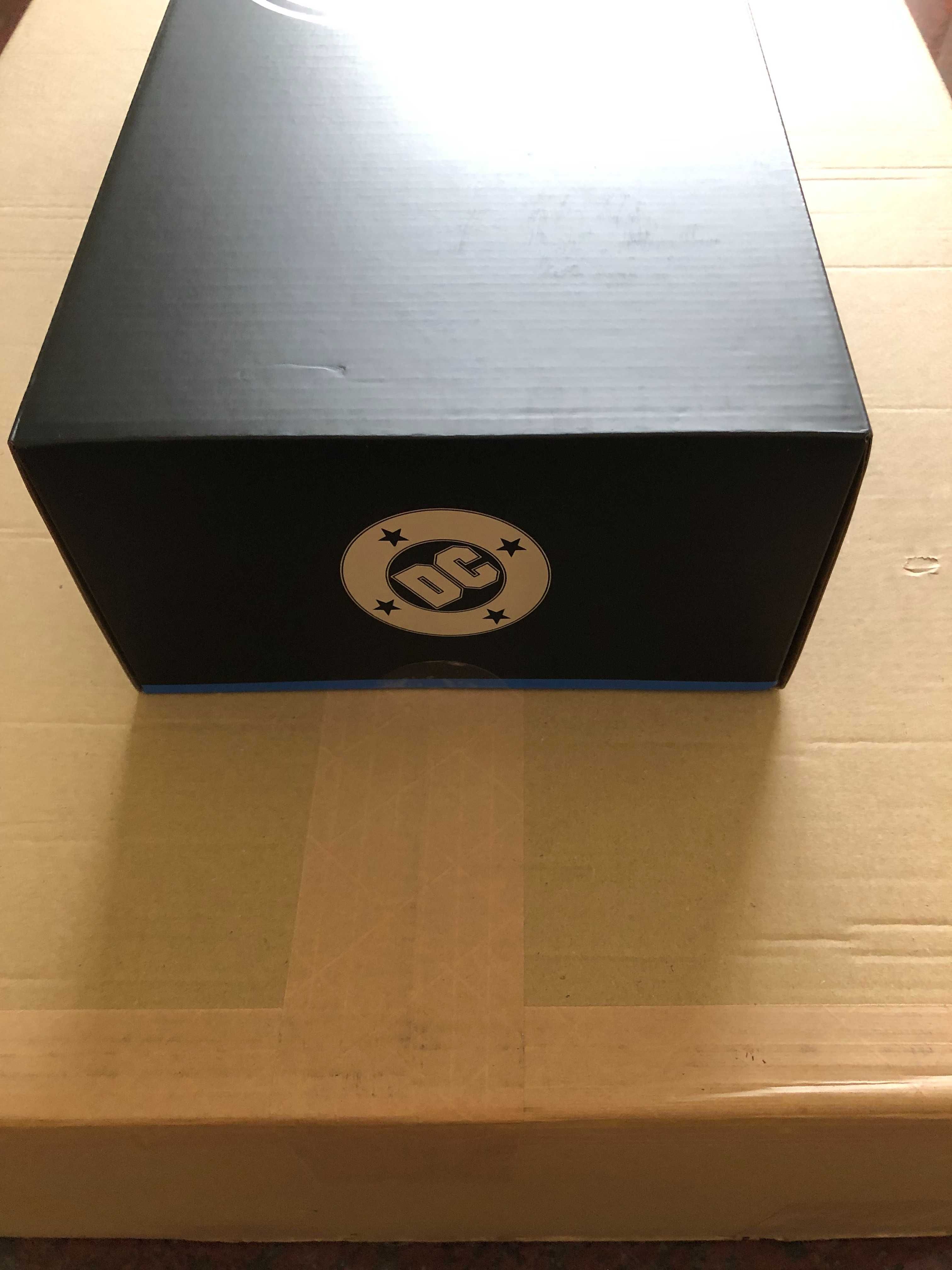 Batman DC Direct Corner Box Statue 1/10 Limited Edition McFarlane Toys