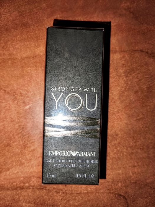 Парфумована вода для чоловіків Giorgio Armani Stronger With You