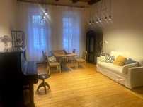 Kraków Kazimierz – 80m² z antresolami, 3 pokoje + salon i duża kuchnia