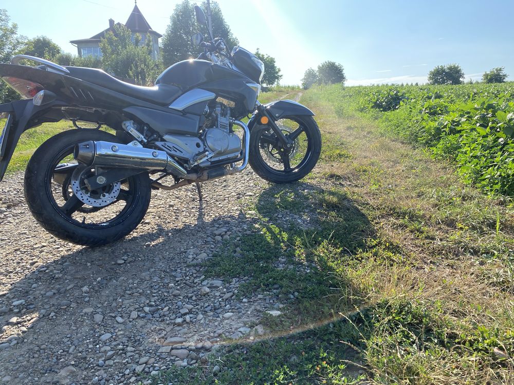 Продам suzuki 250