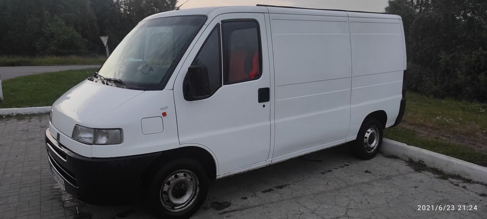 Вантажні перевезення по Фастові, Україні.