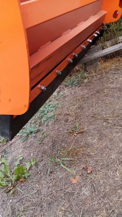 Відвал для снігу + лопата бульдозерна на трактор МТЗ 80 / 82 892