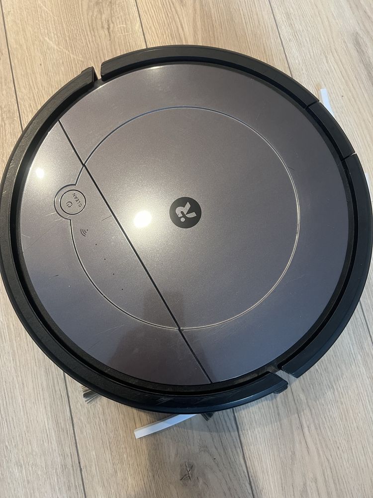 Roomba Combo ( odkurzacz & mop ) z funkcją aplikacji na telefon !