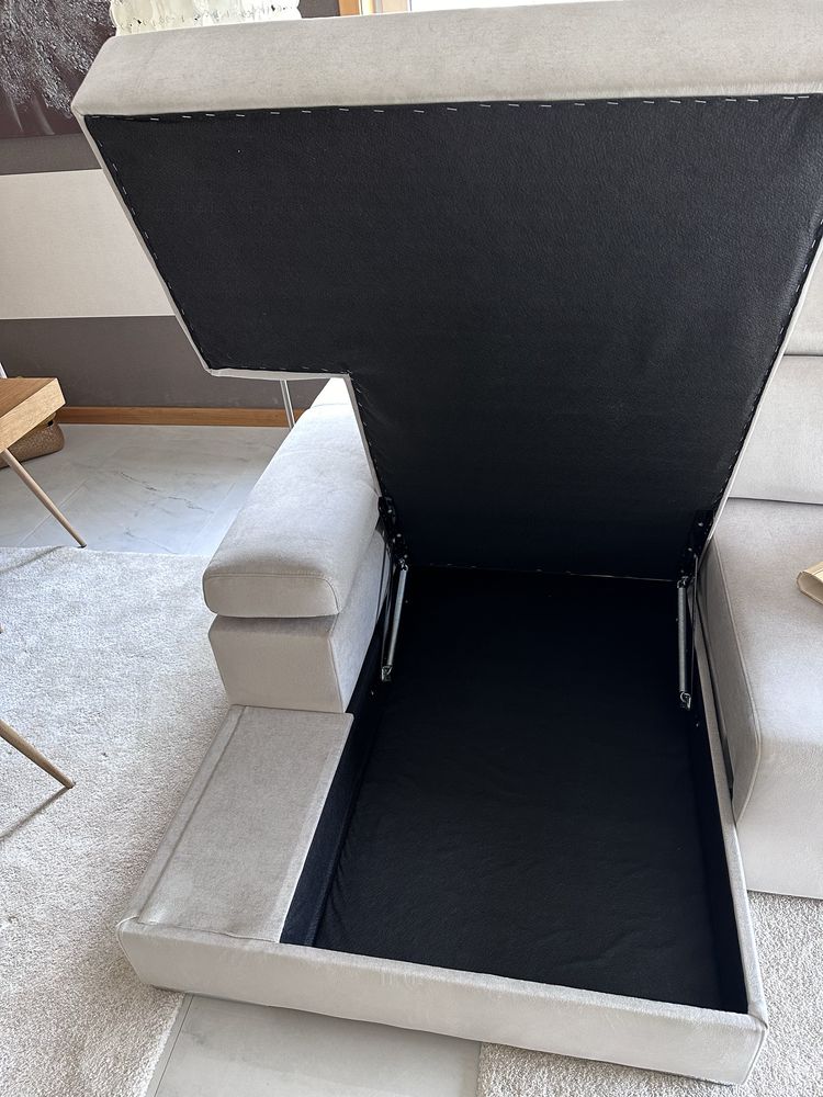 Sofa / Sofa Cama NOVO com chaiselongue e assentos com extracao total