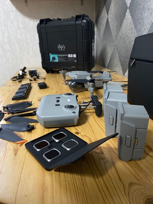 Квадрокоптер DJI Air 2S Fly More Combo