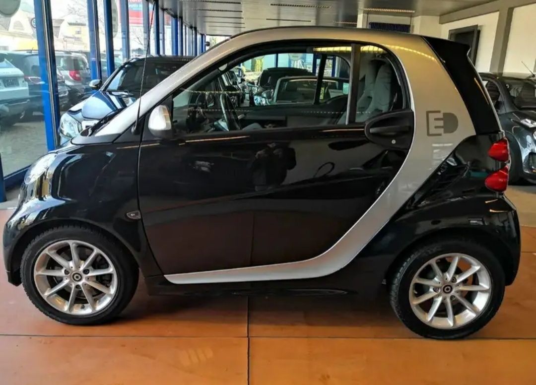 smart fortwo electric