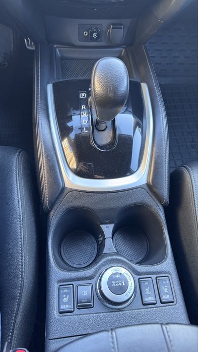 Продам власне авто Nissan Rogue 2016 SL PREMIUM