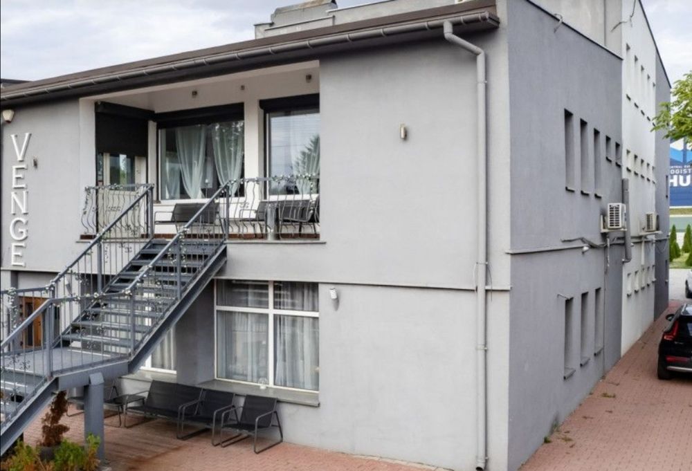 Budynek/Pawilon handlowo-usługowy Lokal użytkowy przy Biedronce