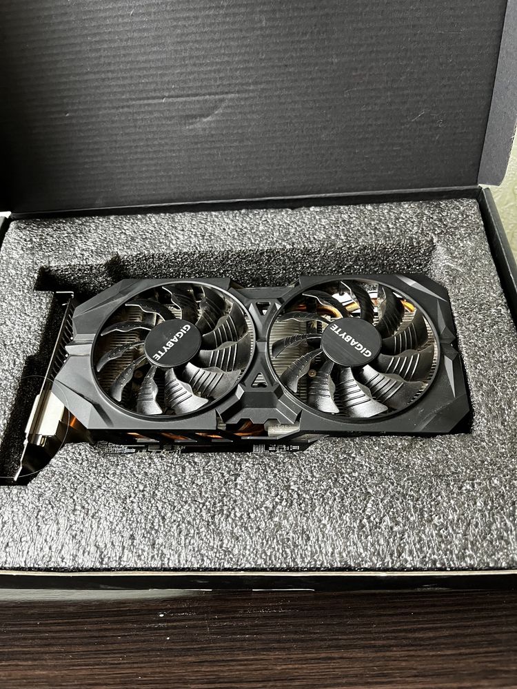 Видеокарта Radeon R9 380X