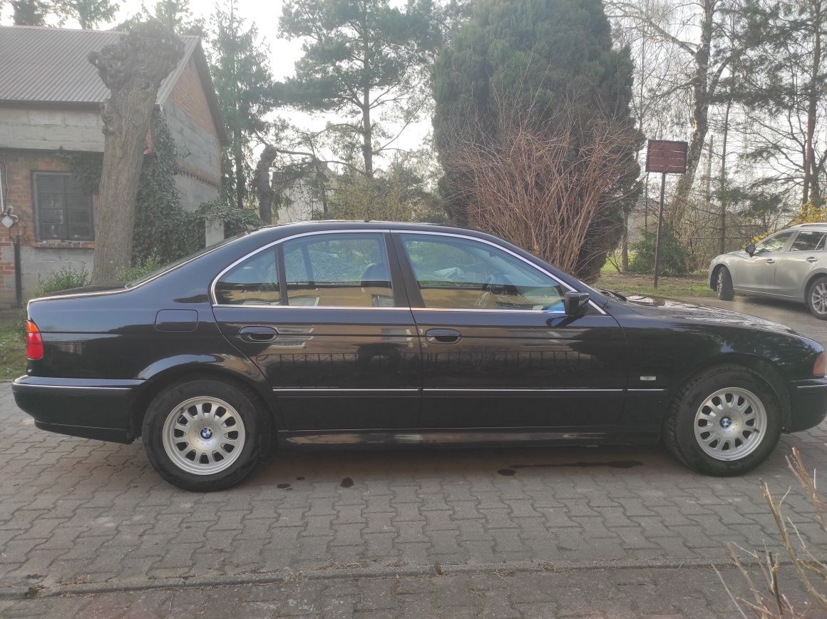 Sprzedam BMW 523i e39