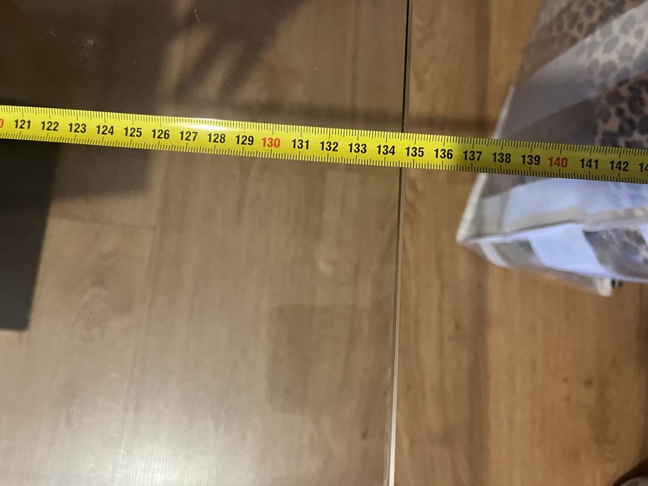 Mesa de centro com vidro temperado