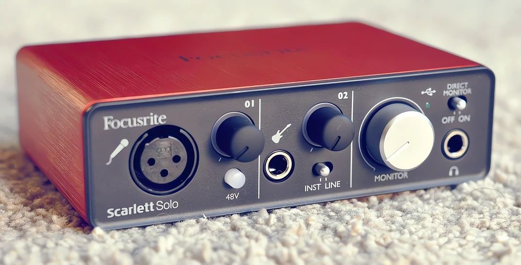 Звуковая карта Focusrite Scarlett Solo в идеальном состоянии