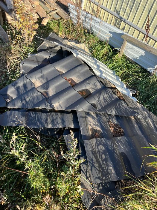 Профнастил, профнастіл великі шматки трикутники