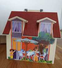 Przenośny domek dla lalek firmy Playmobil