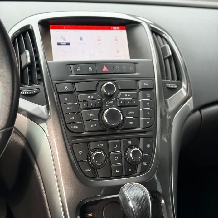 Opel Astra Automático